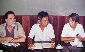 Dennis Rockstroh with Qui Nhon committee officials